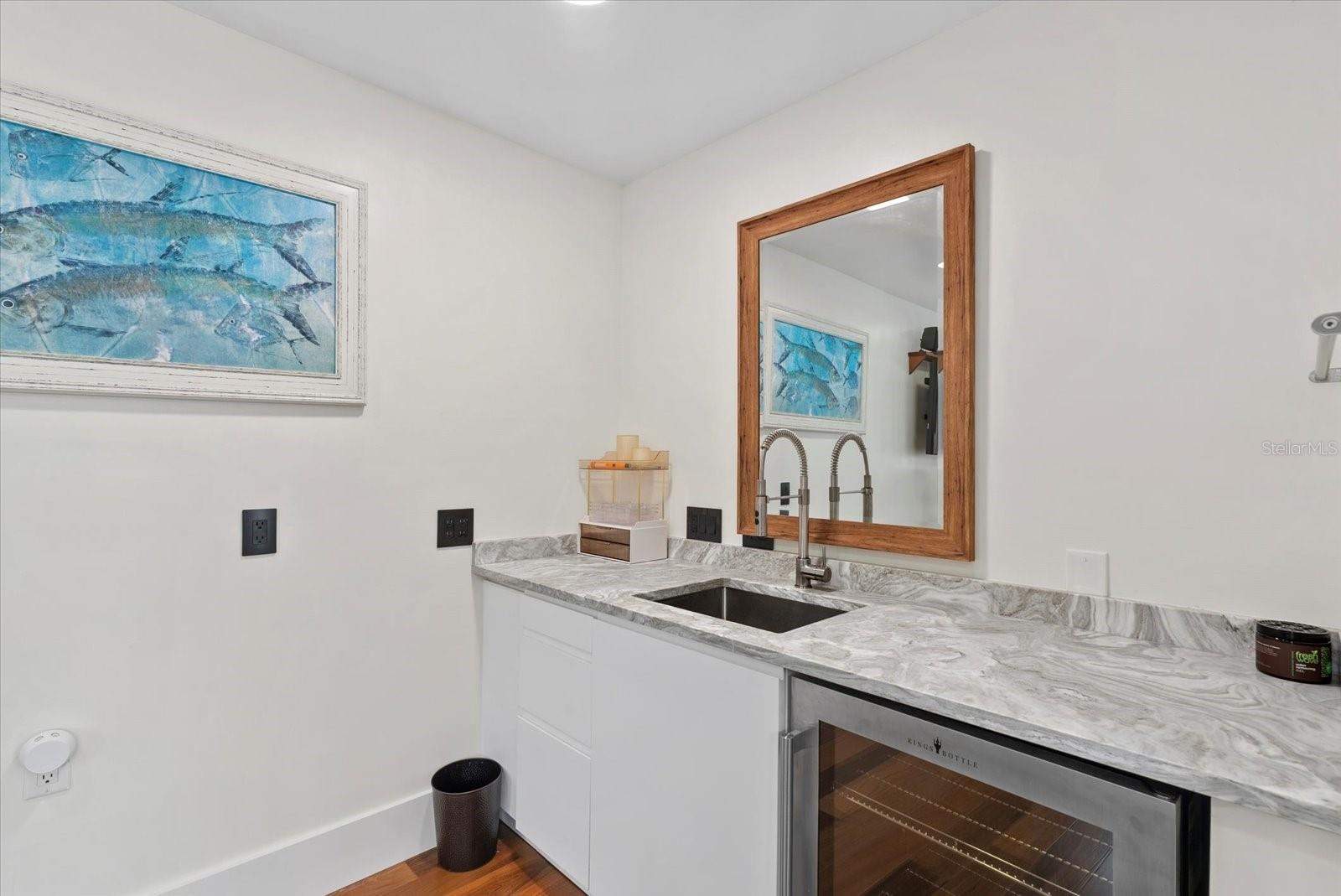 BAY BEACH - Residential