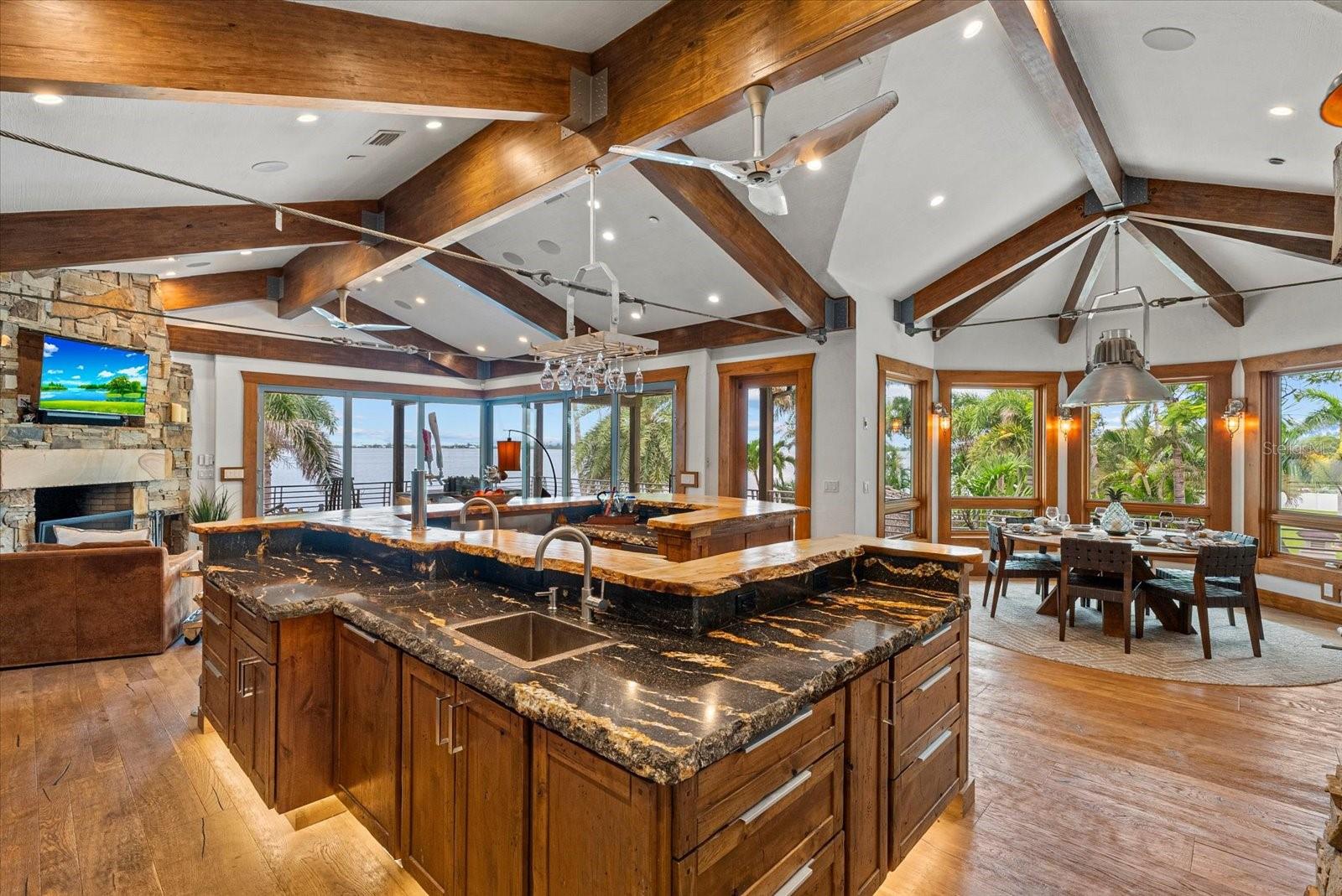 BAY BEACH - Residential