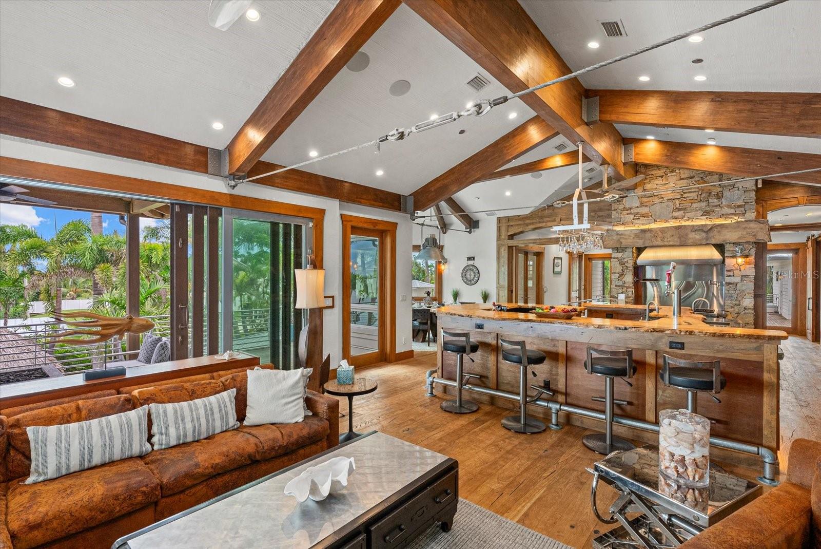 BAY BEACH - Residential