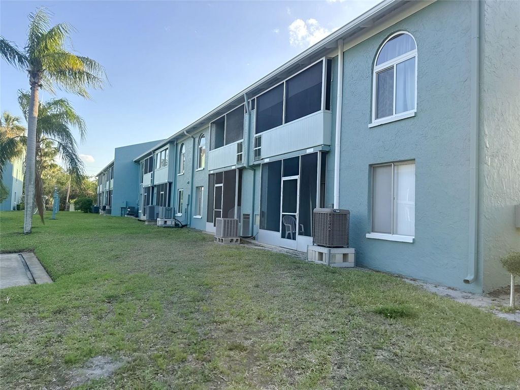 Photo of 11405 3rd Street N #2, St Petersburg, FL 33716 (MLS # TB8375870)