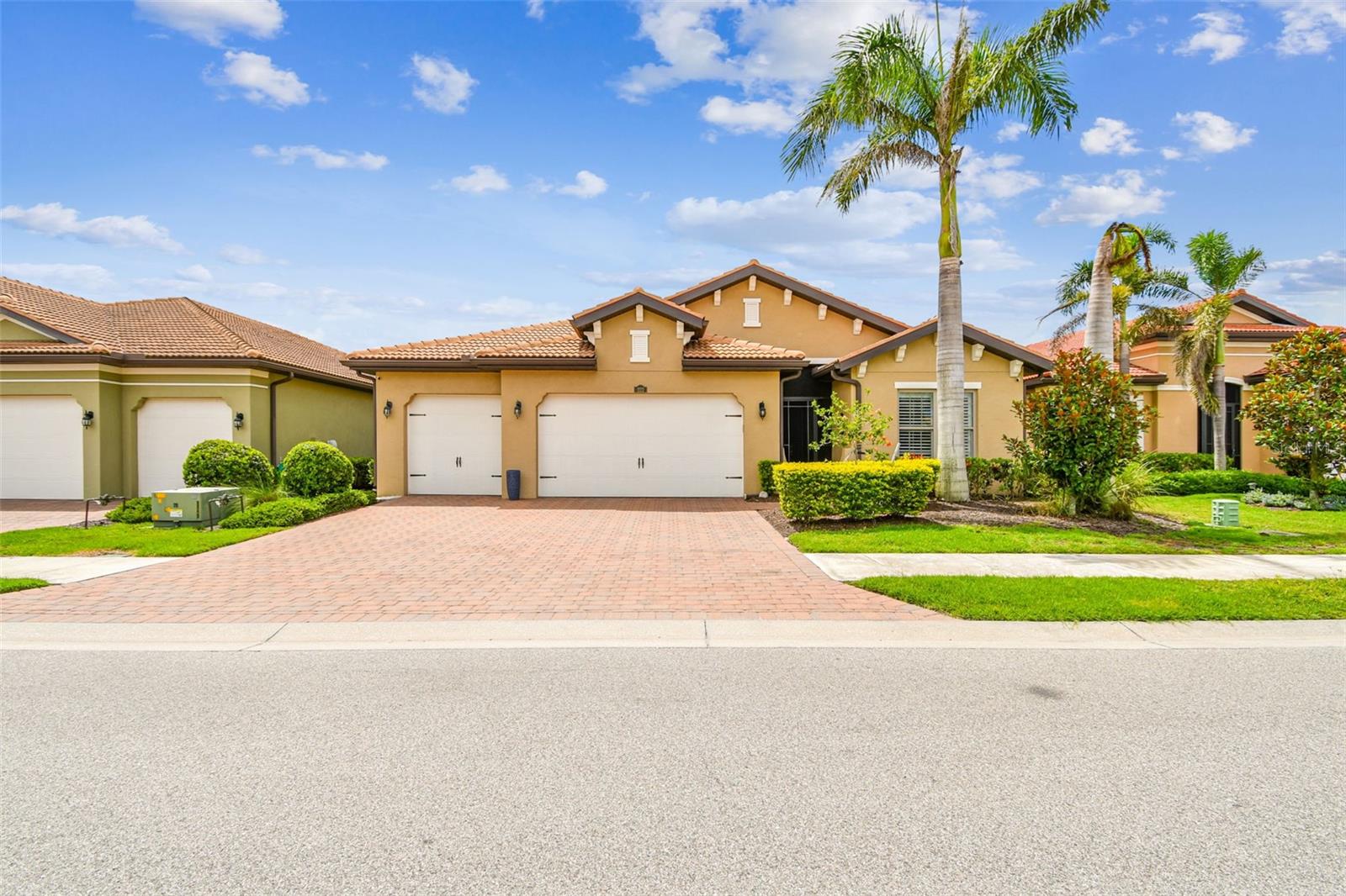 222 TOSCAVILLA BOULEVARD