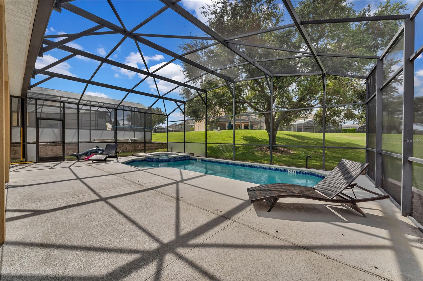 EMERALD ISLAND RESORT PH 5B - Residential Lease