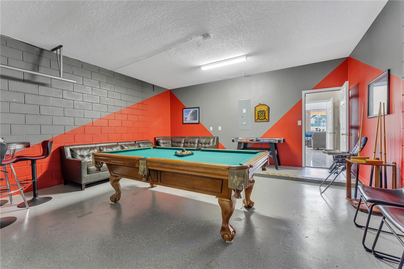 EMERALD ISLAND RESORT PH 5B - Residential Lease