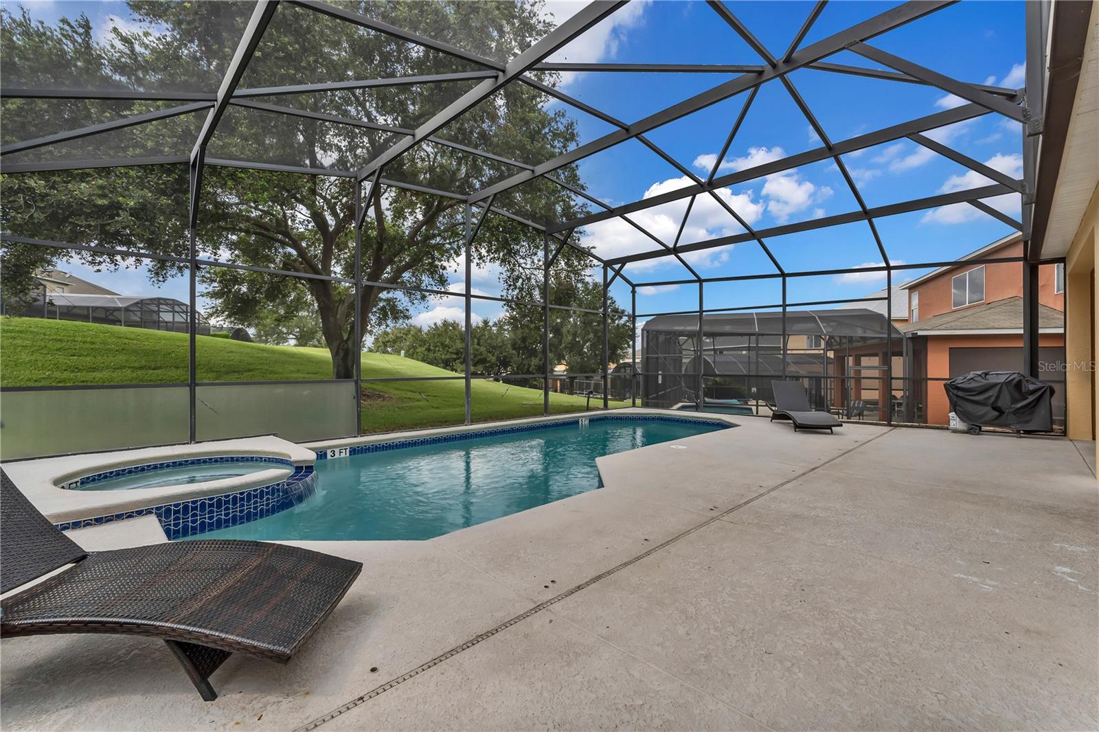 EMERALD ISLAND RESORT PH 5B - Residential Lease