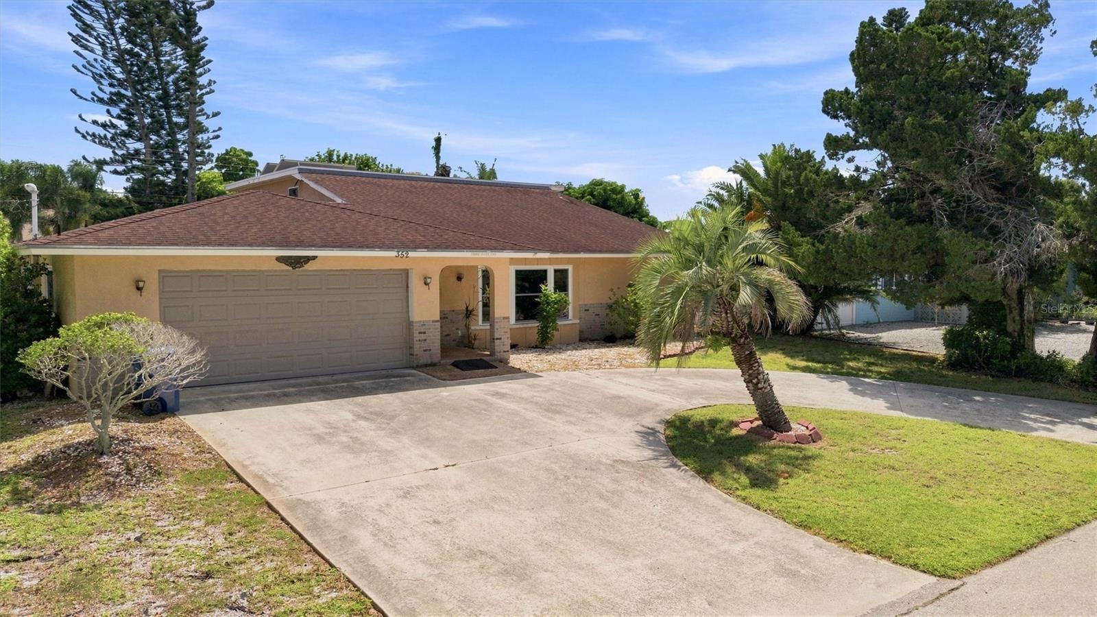 352 LAKE ROAD, VENICE, FL, 34293 4 352 LAKE ROAD