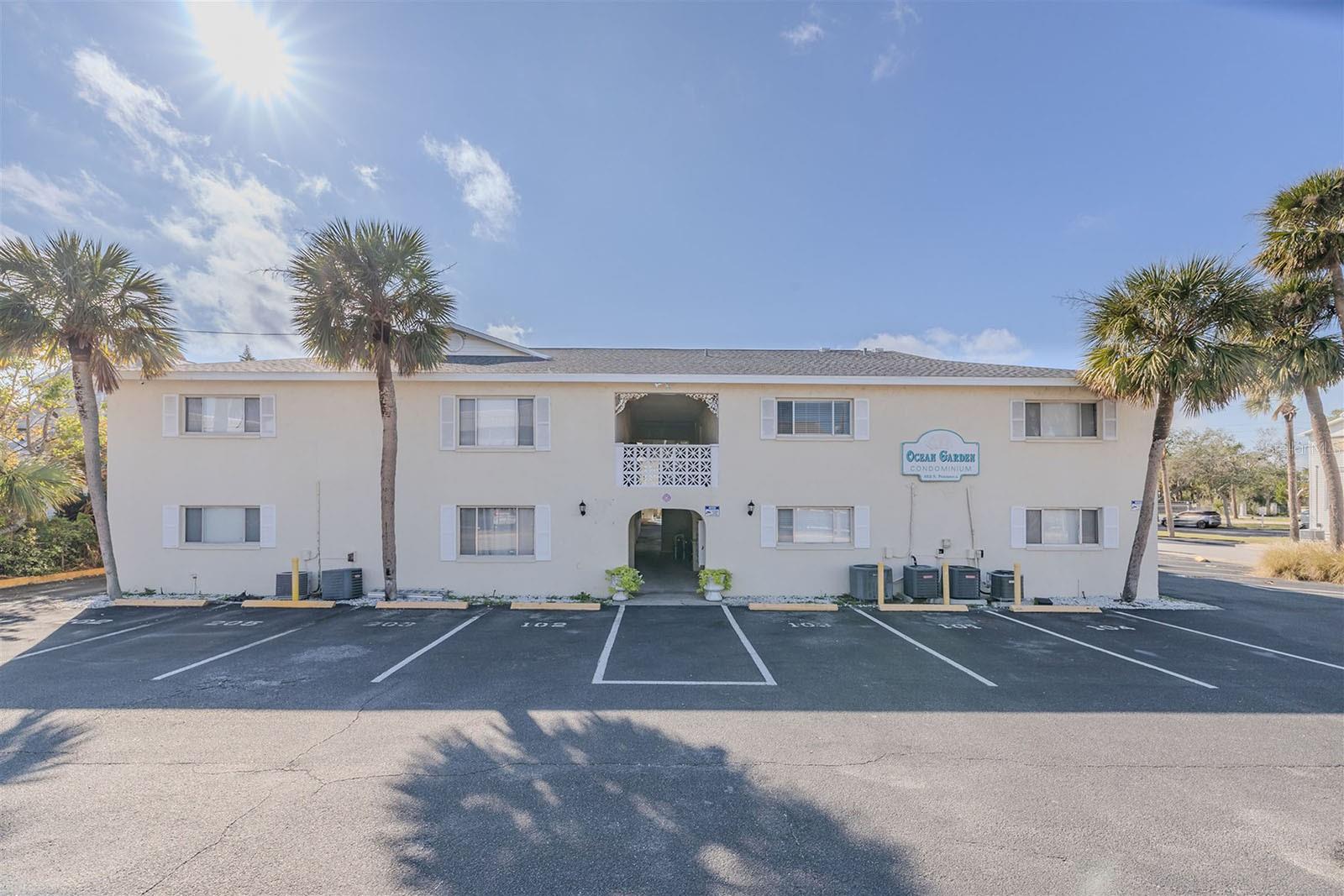This delightful 1-bedroom, 1-bathroom unit of Ocean Garden is near the beach, river, Ocean Center, Ocean Walk Shoppes, and many more Daytona Beach attractions. It offers 608 sqft of comfortable living space, perfect for those seeking a coastal lifestyle. Step inside to find a spacious living room, a large bedroom, an updated bathroom, and a well-appointed kitchen. The condo's layout is designed to maximize space and provide a cozy atmosphere; PLUS, the roof is brand spanking NEW! There's more! It's VA-financeable. Also, new mailboxes are being installed. Location is everything, and this condo does not disappoint. Situated just a short distance from both the ocean and the river, you can enjoy the best of both worlds—whether it's a day at the beach or a relaxing evening by the intercoastal waterway. Whether you're looking for a permanent residence, a vacation home, or an investment property, this condo is a fantastic choice. Don't miss out on this wonderful opportunity to own a piece of Daytona Beach. Schedule your viewing today!