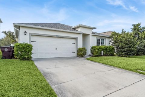 Photo of 1846 Bluepoint Street, Saint Cloud, FL 34771 (MLS # S5137792)