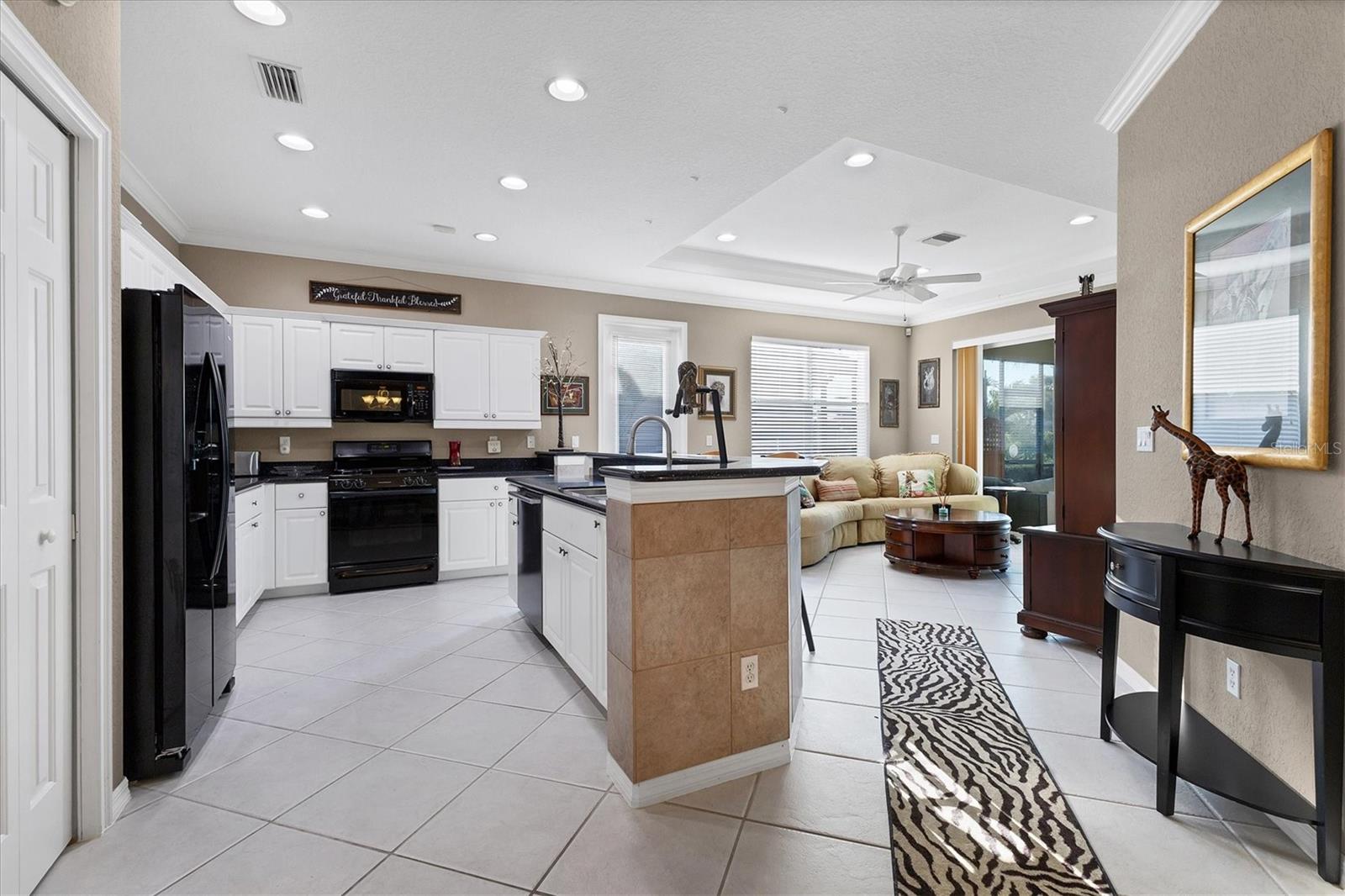 VENETIAN GOLF & RIVER CLUB - Residential Lease