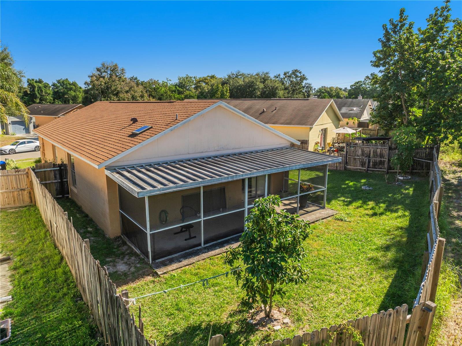 EDGEWATER SHORES - Residential