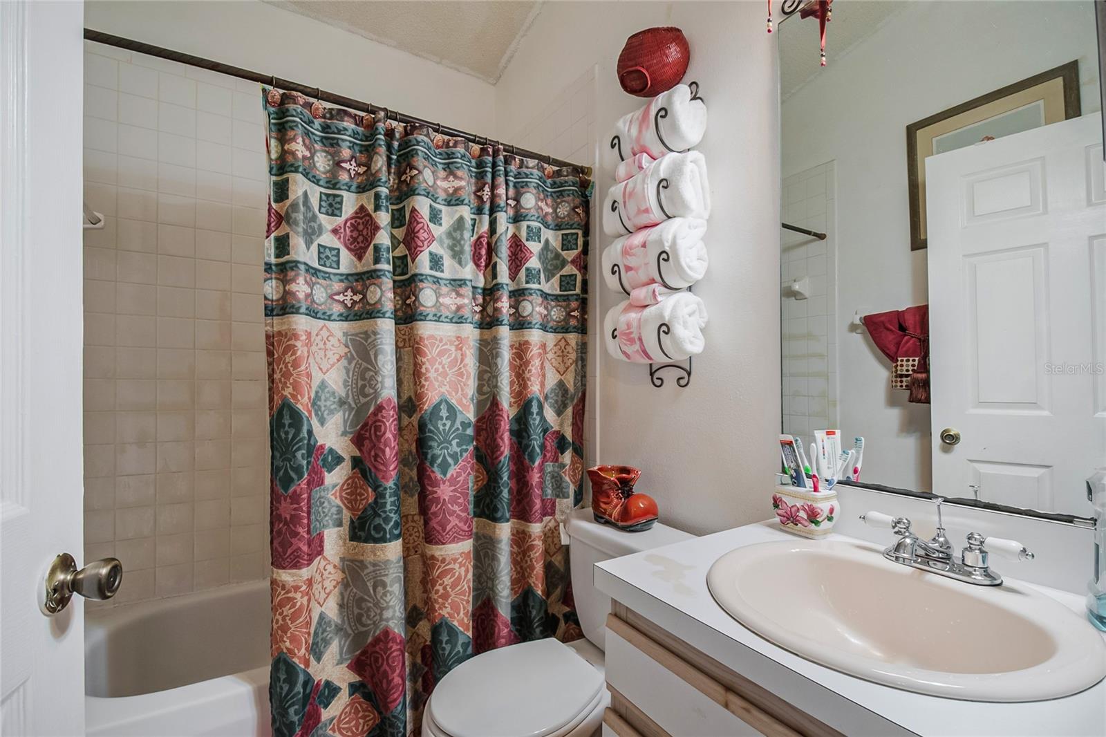 EDGEWATER SHORES - Residential