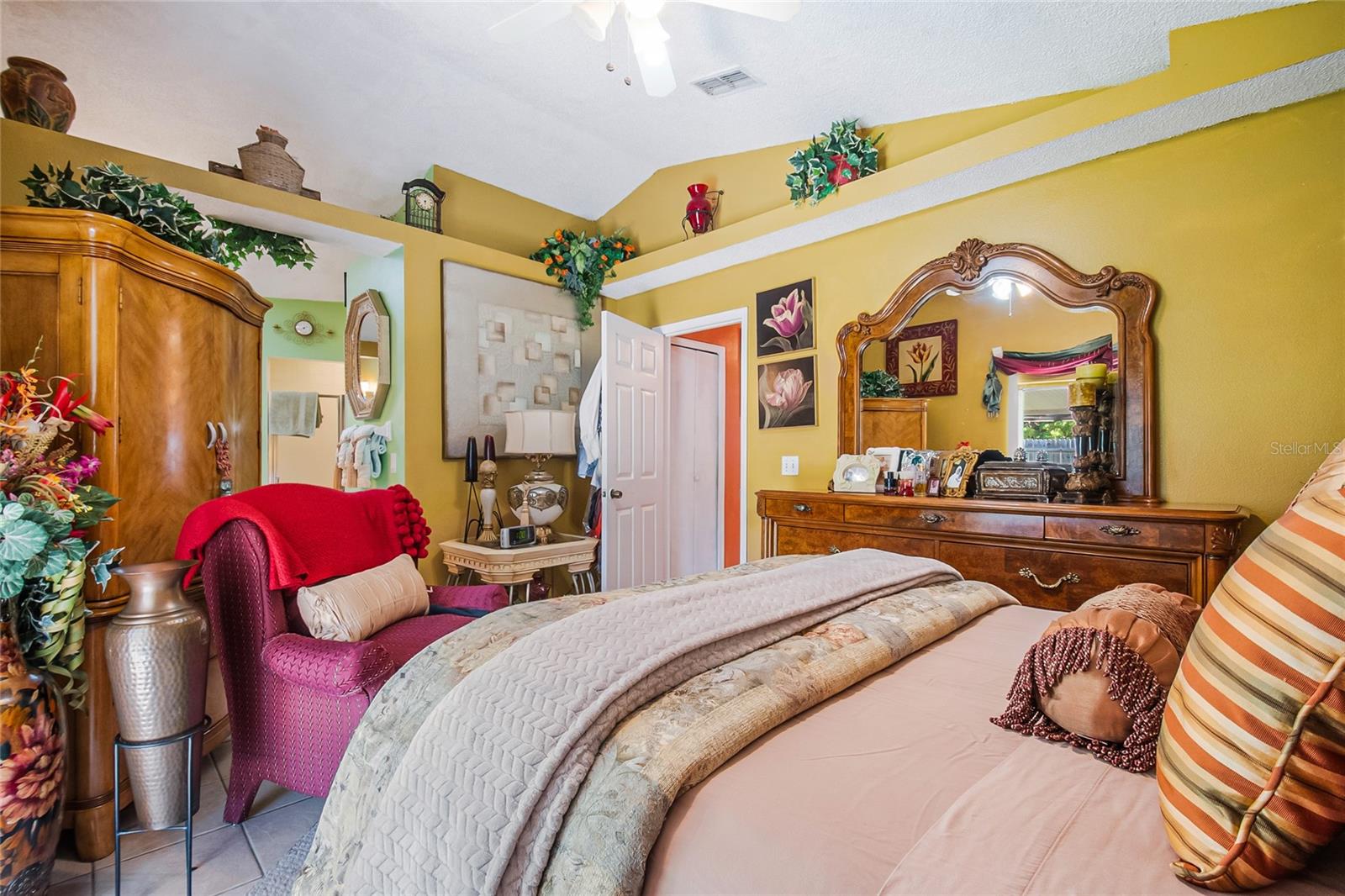 EDGEWATER SHORES - Residential