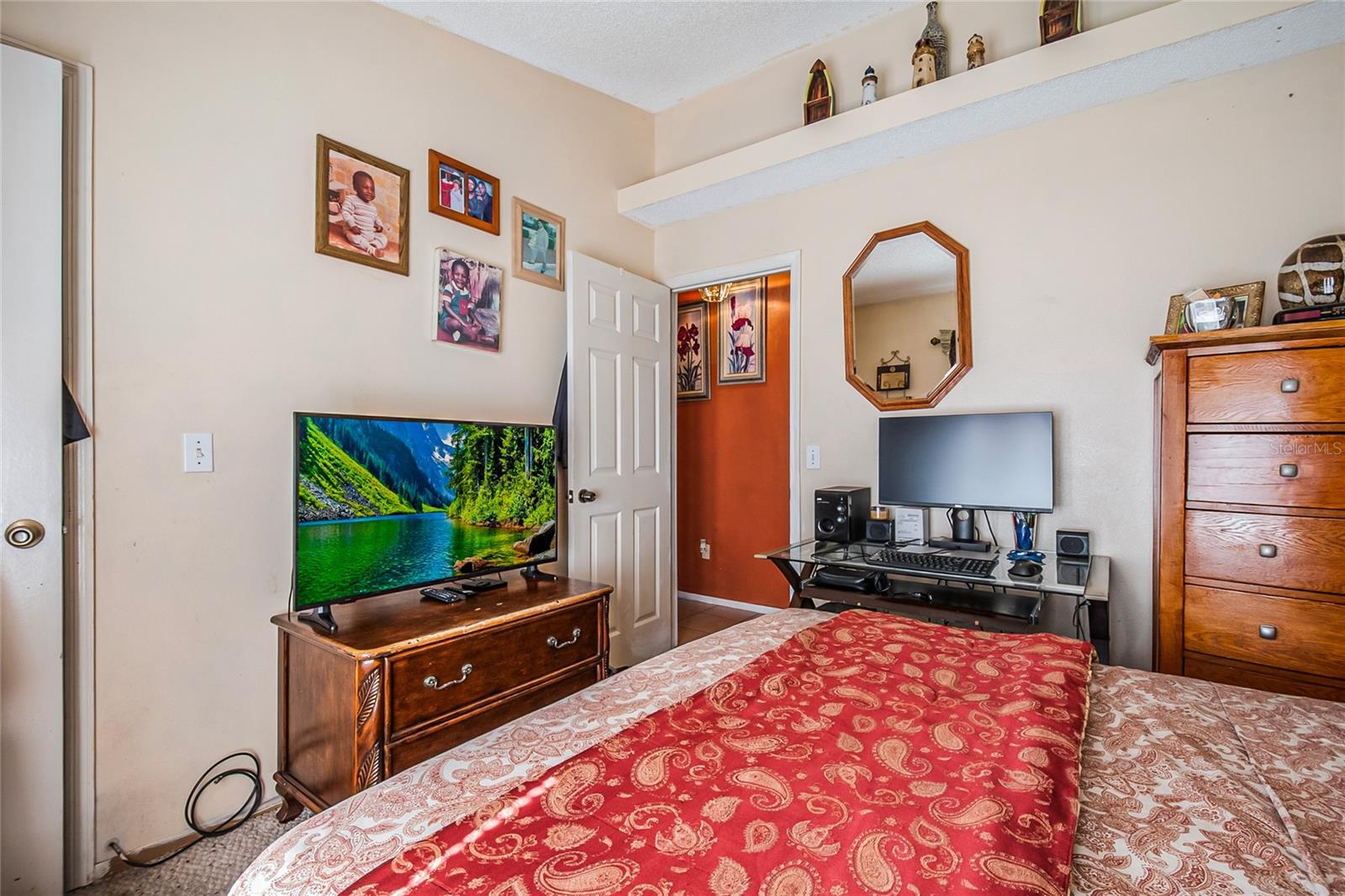 EDGEWATER SHORES - Residential