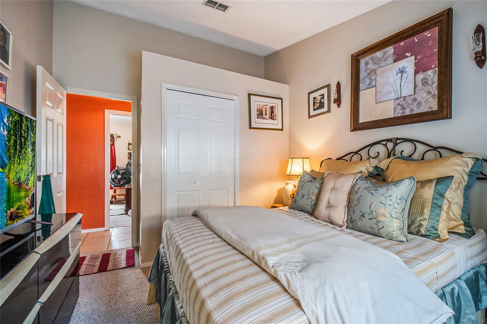 EDGEWATER SHORES - Residential