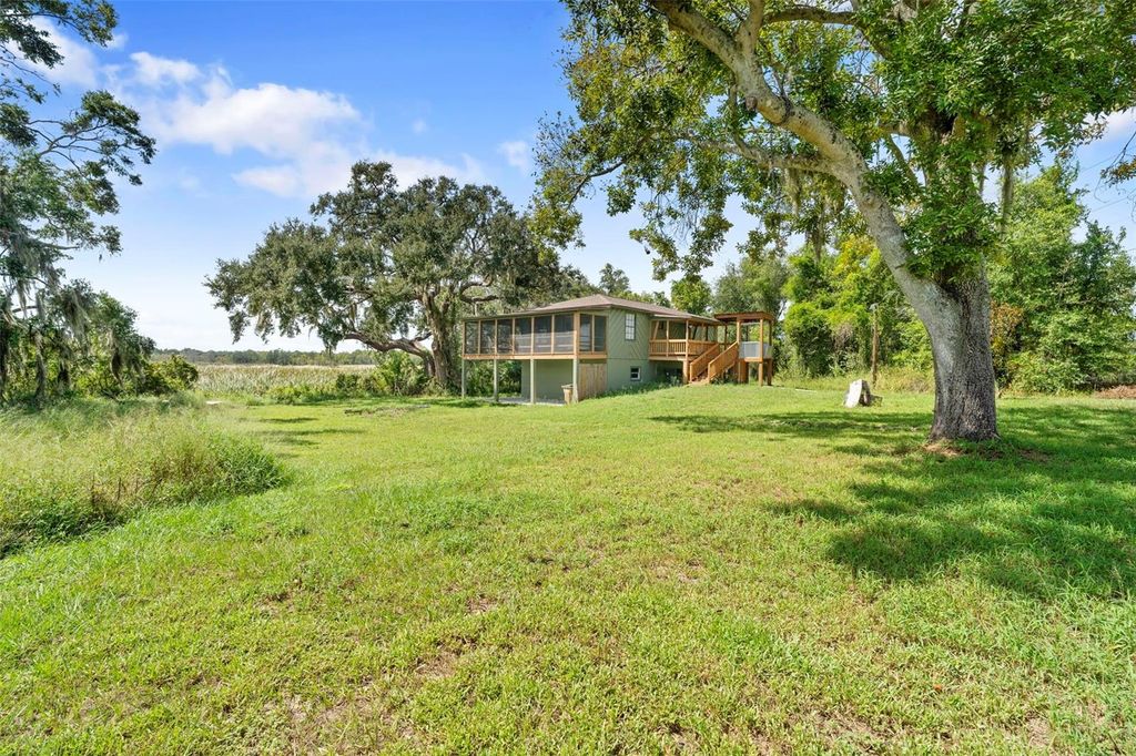 Photo of 15945 Villa City Road, Groveland, FL 34736 (MLS # O6350064)