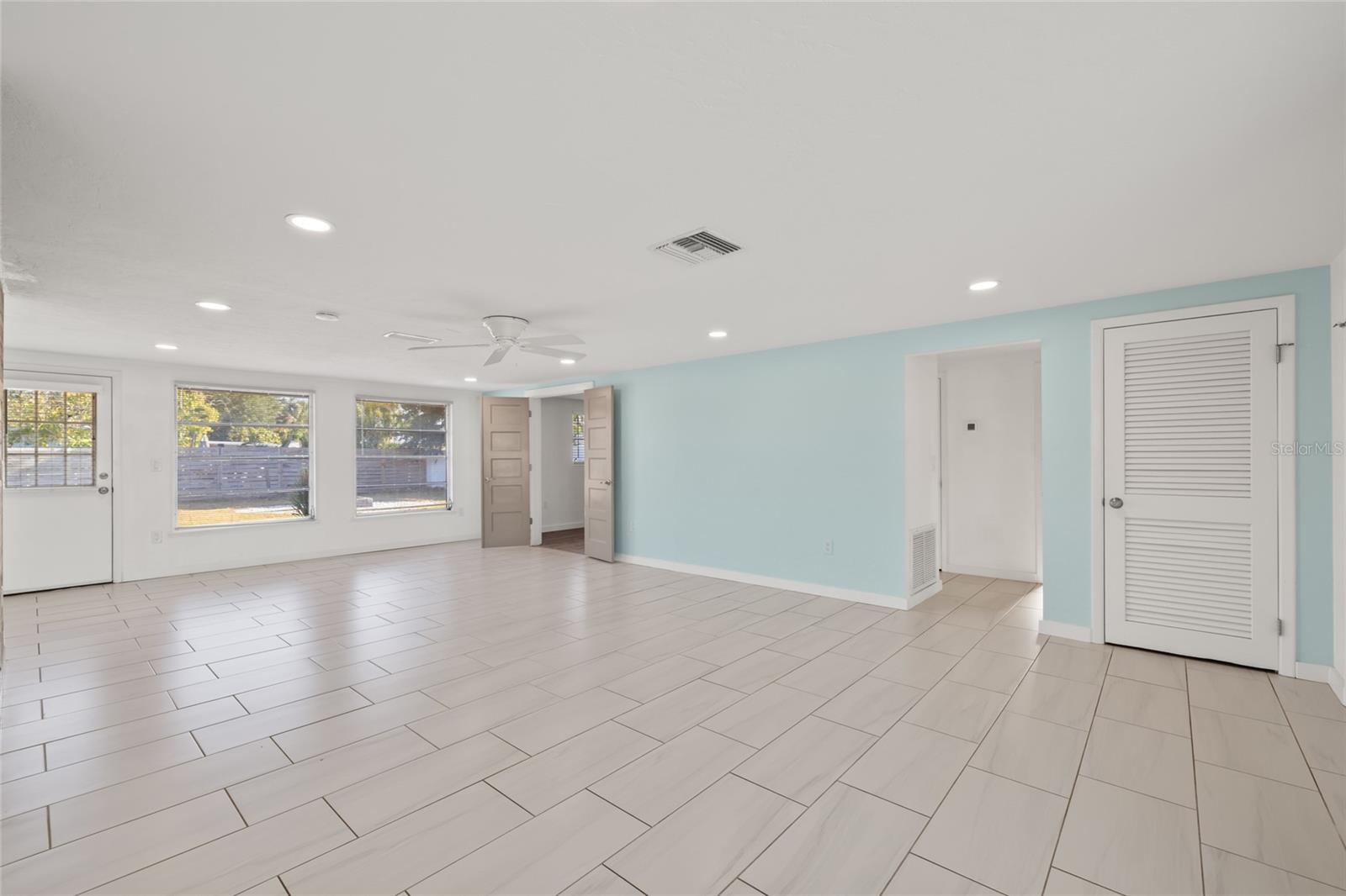 GULF GATE - Residential Lease