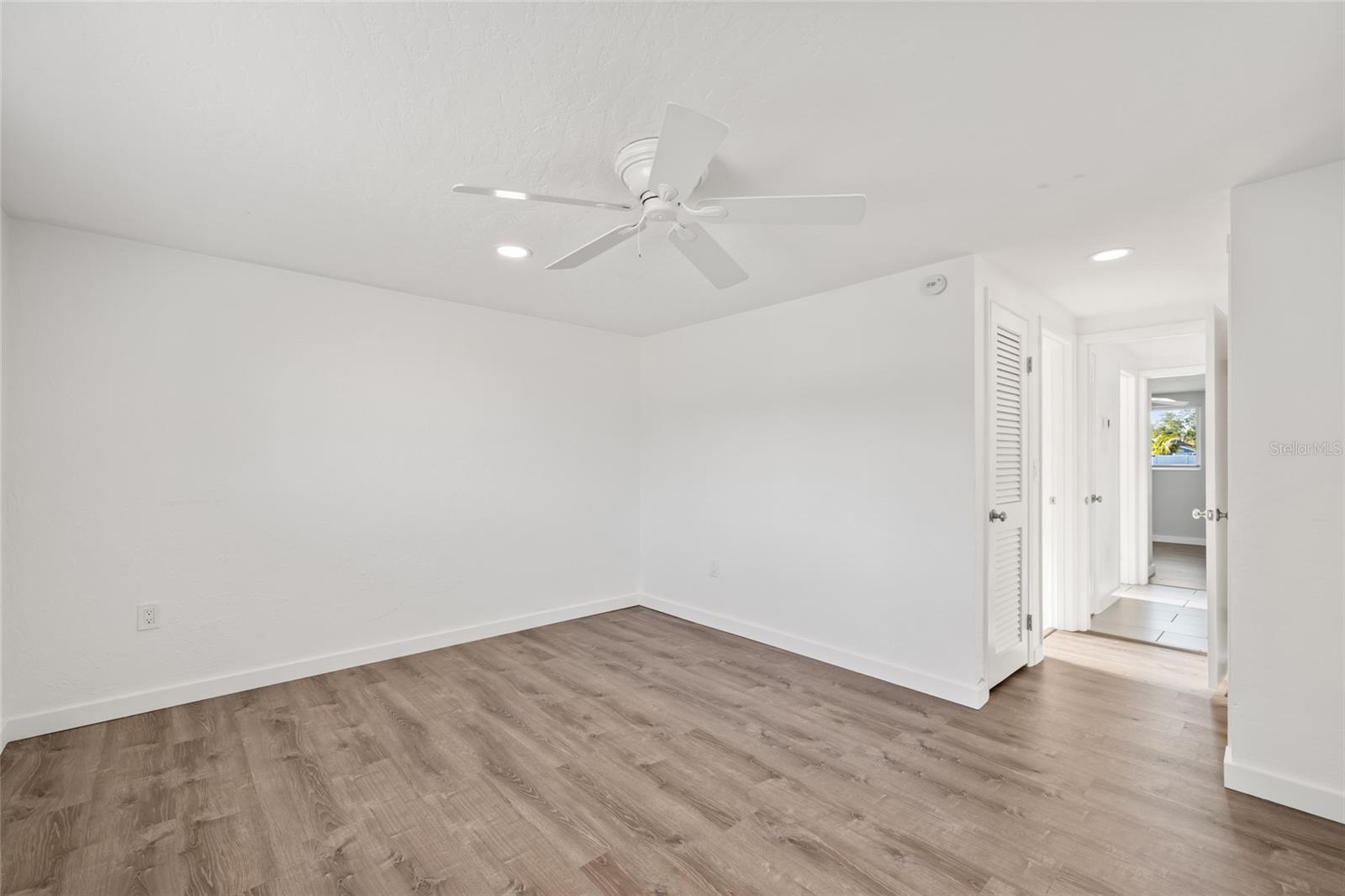 GULF GATE - Residential Lease