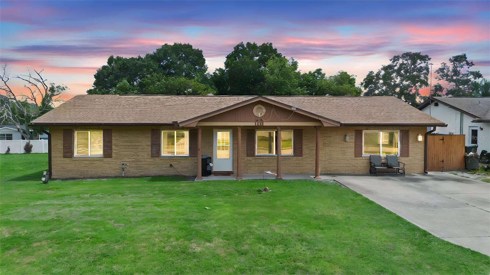 Beautifully Remodeled 3-Bedroom Home with Large Bonus Room
This stunningly updated 3-bedroom, 2-bath home offers a perfect blend of modern style and everyday comfort. The spacious layout includes a large bonus room—ideal for a home office, media room, playroom, or guest suite—giving you plenty of flexibility to fit your lifestyle.
Sitting on a fully fenced lot with a storage shed, the property provides privacy, security, and extra storage space. Inside, the remodel has been done right, featuring a brand new AC system, complete repipe, and luxury vinyl plank flooring throughout for a fresh, cohesive look.
The heart of the home is the gorgeous chef-inspired kitchen, designed for both beauty and function. It features a huge island for meal prep and casual dining, a farmhouse sink, double oven, and a pantry with additional cabinetry for extra storage. A charming built-in coffee bar completes the space, making mornings a breeze.
The open living and dining areas are warm and inviting, highlighted by a sleek electric fireplace that adds charm and comfort year-round. Both bathrooms have been tastefully updated, offering a fresh and modern feel. Every detail has been considered to create a home that’s move-in ready.
Located just minutes from Dewey Sports Complex, shopping, dining, and easy access to I-4, this home is perfect for commuters and families who want convenience without sacrificing style.