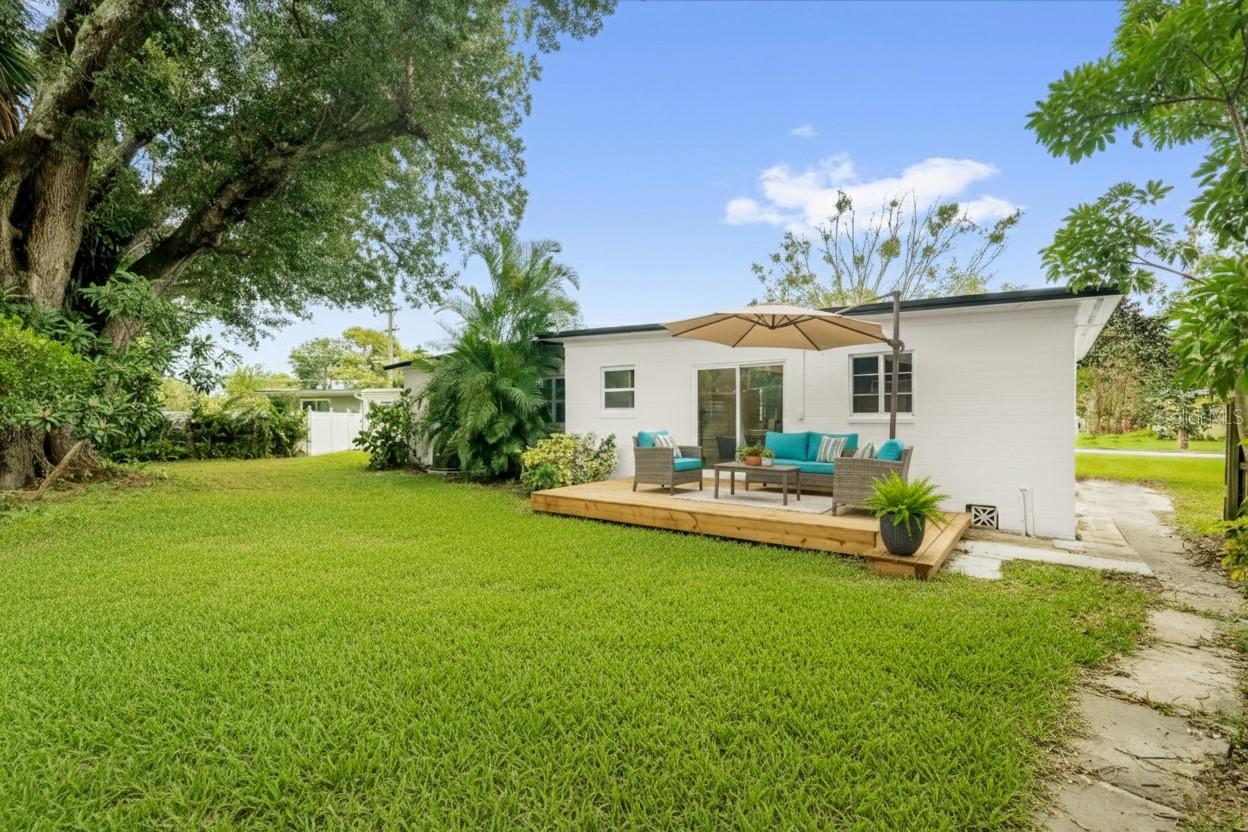 COLONIAL ACRES - Residential