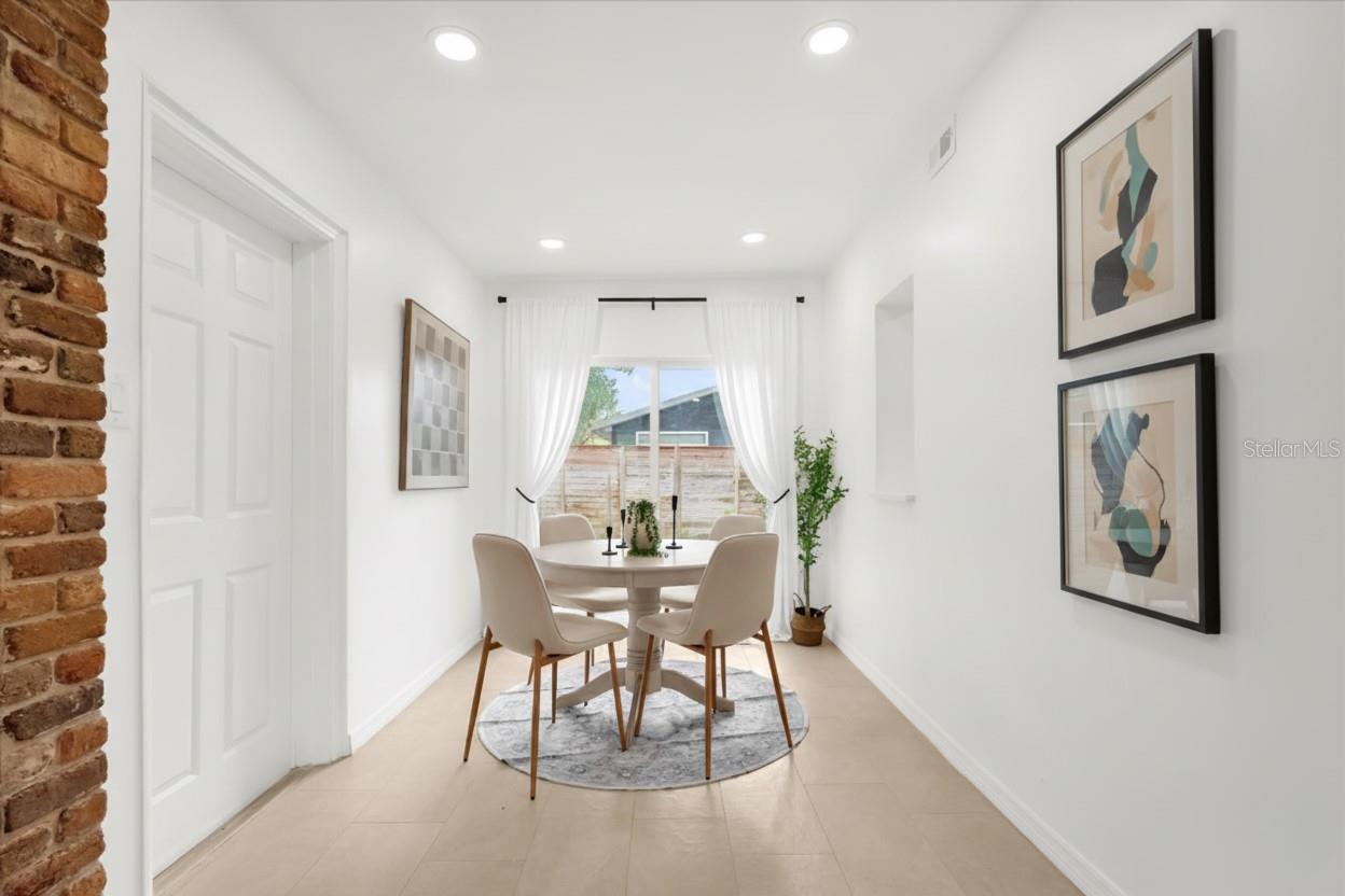 COLONIAL ACRES - Residential