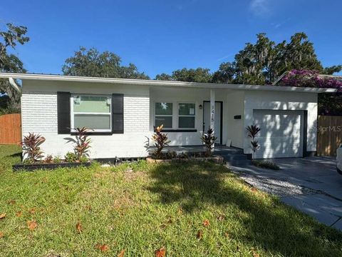 Photo of 1415 W Smith Street, Orlando, FL 32804 (MLS # S5135746)