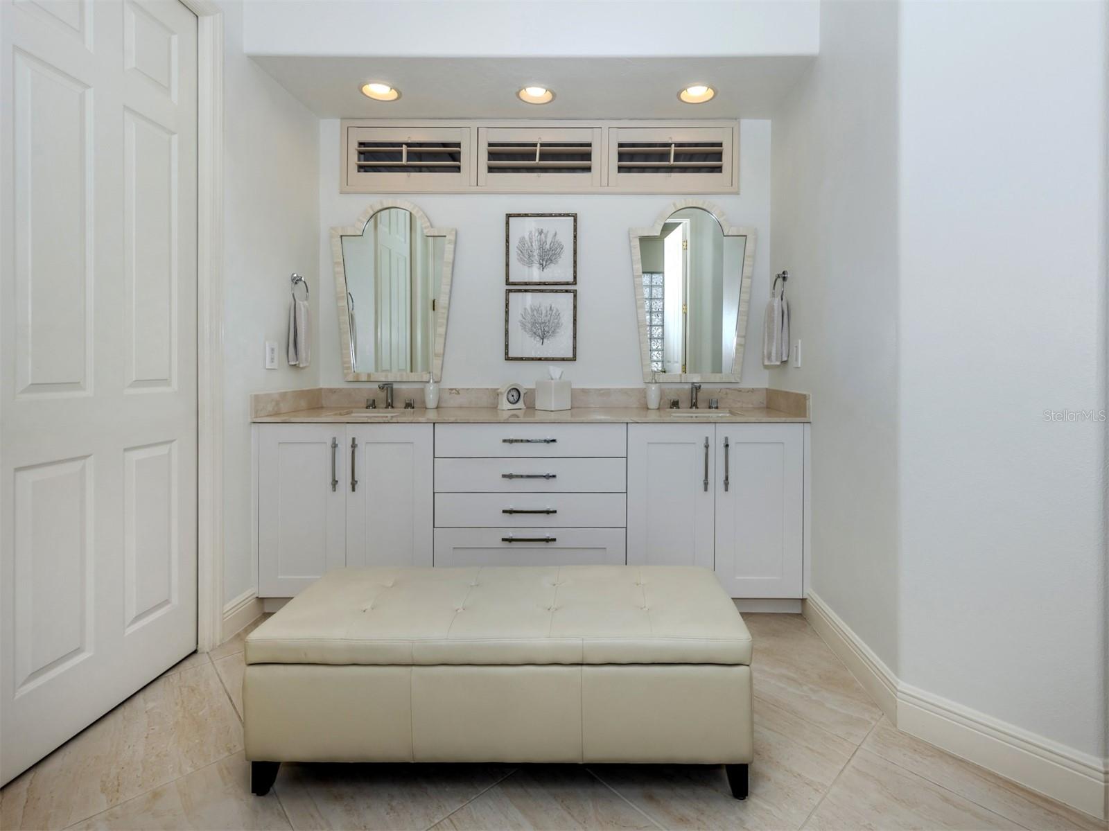 VENICE GOLF & COUNTRY CLUB - Residential