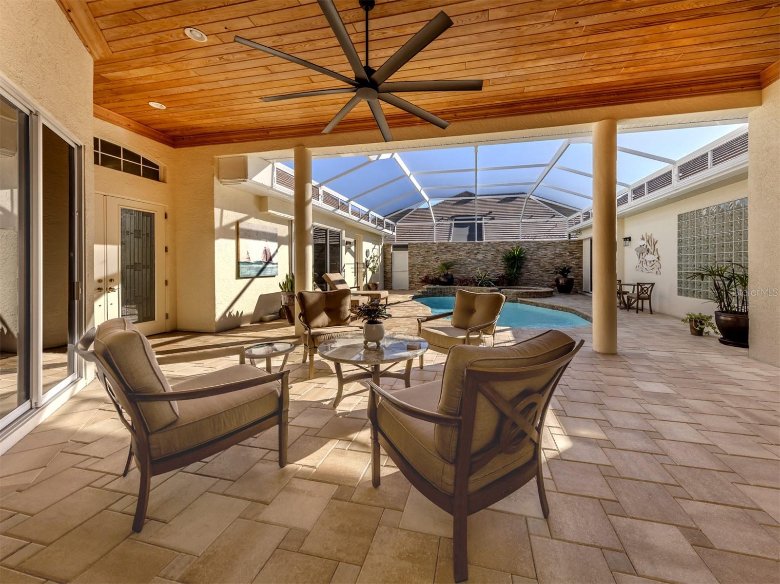 VENICE GOLF & COUNTRY CLUB - Residential