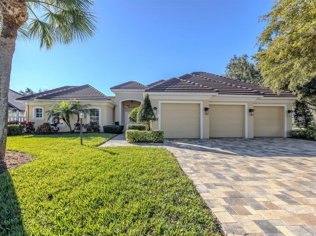 Photo of 300 Stone Briar Creek Drive, Venice, FL 34292 (MLS # N6142726)