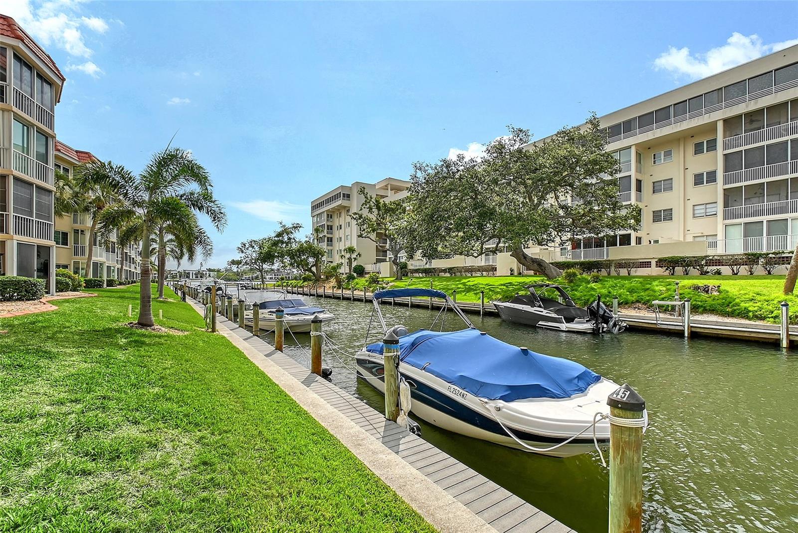 SIESTA HARBOR II - Residential