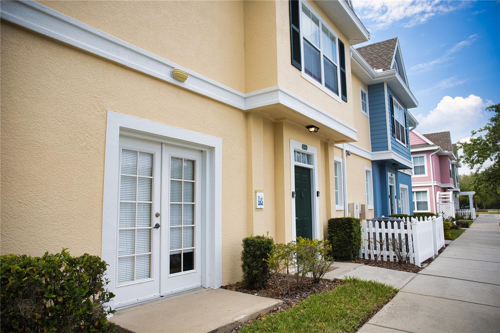 LOCATION! LOCATION! Disney Area, Spacious two story 3-bedroom 2 bath townhome in the gated community of Venetian Bay in Kissimmee. The community offers a variety of amenities such as community pool, clubhouse with fitness center, playground, lake, car care wash area and more. Located near the Loop shopping center, theater, area attractions, and main highways. Walking distance to the pool and clubhouse.