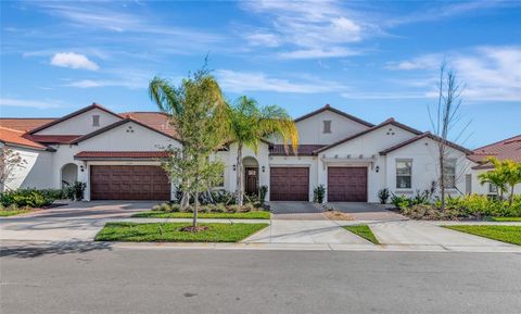 A home in WIMAUMA