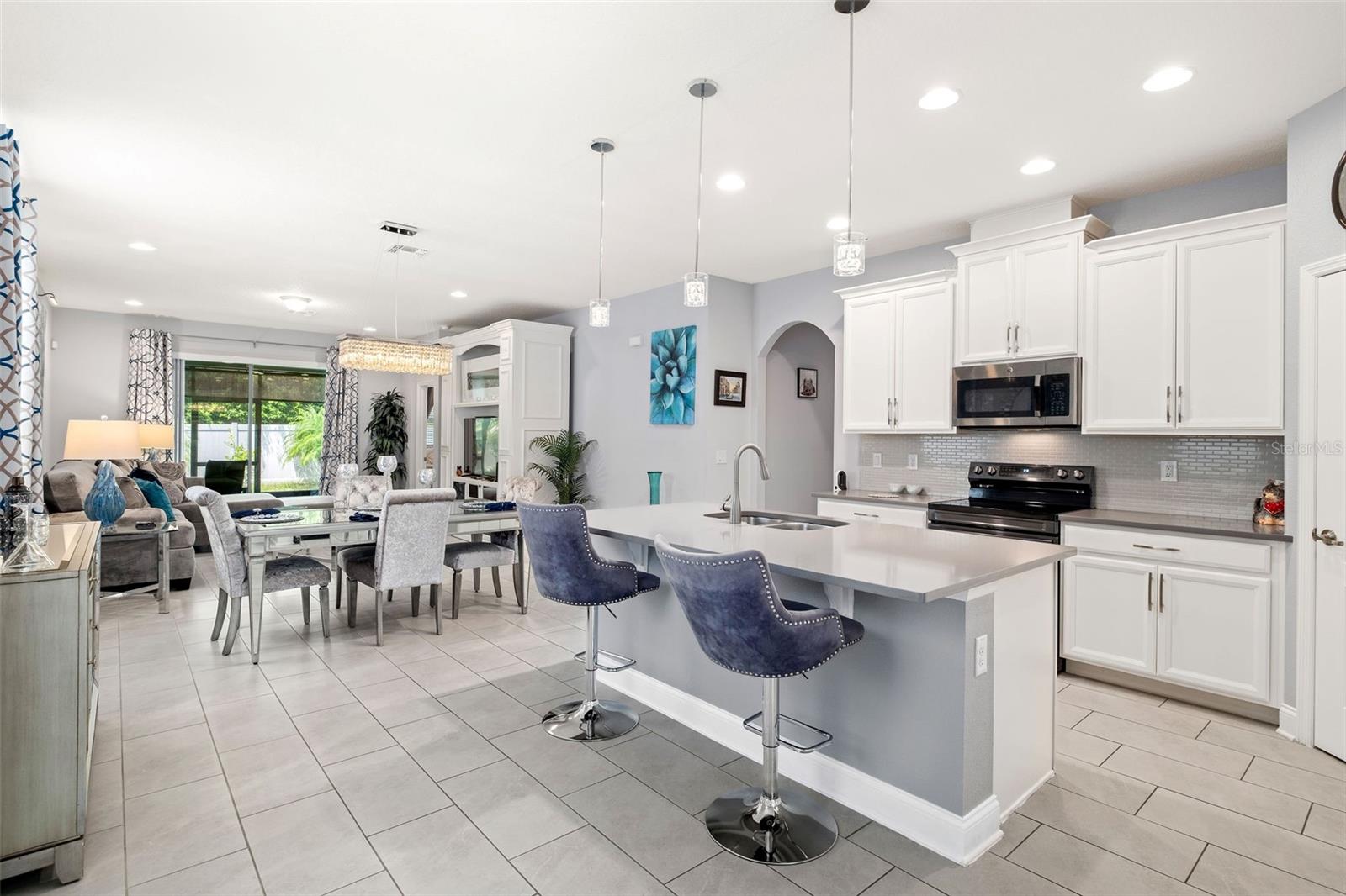 1136 NARCOOSSEE DEL SOL BOULEVARD