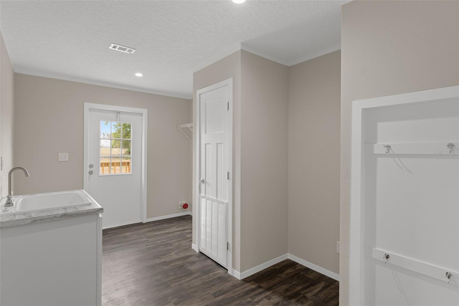 ZEPHYRHILLS COLONY CO - Residential