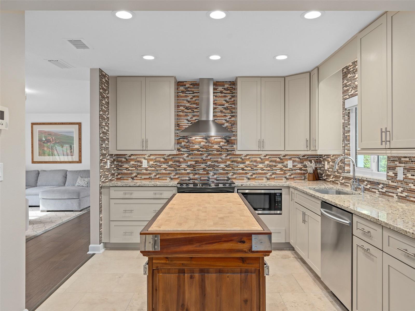 SOUTH LAKEMONT SHORES - Residential