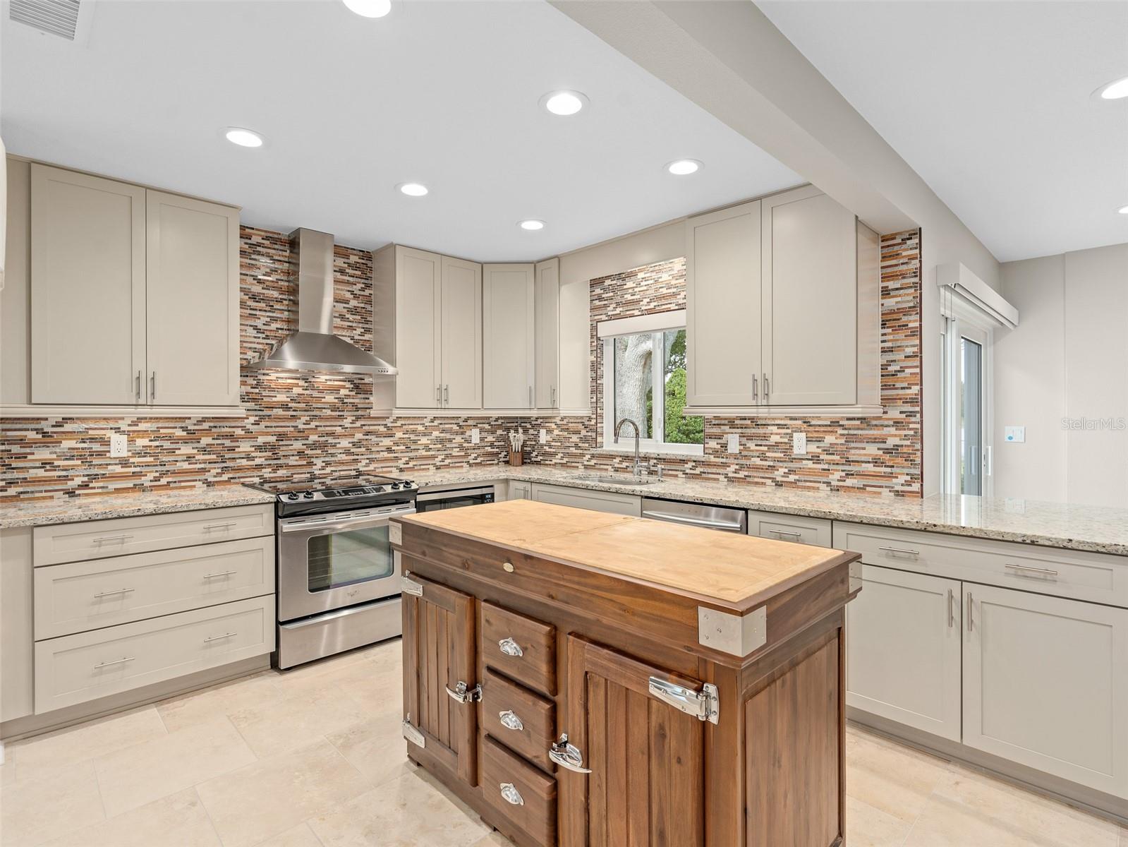 SOUTH LAKEMONT SHORES - Residential