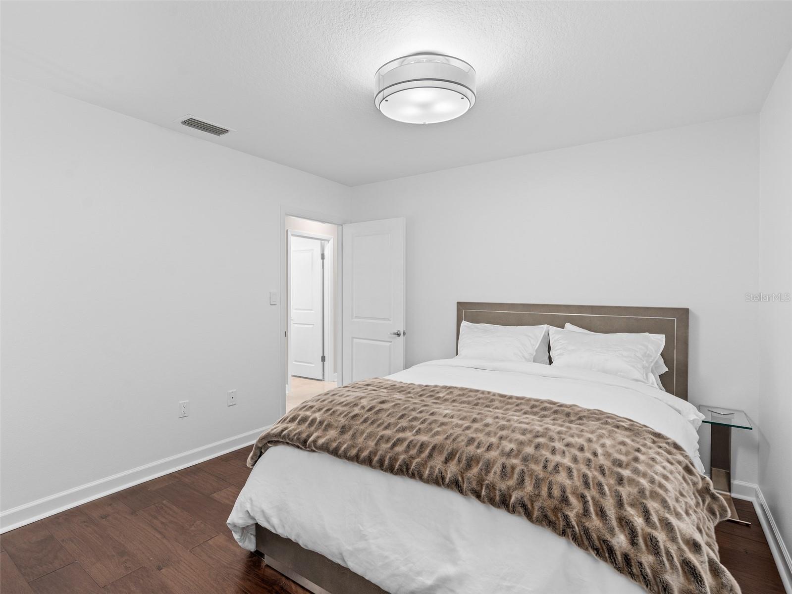 SOUTH LAKEMONT SHORES - Residential