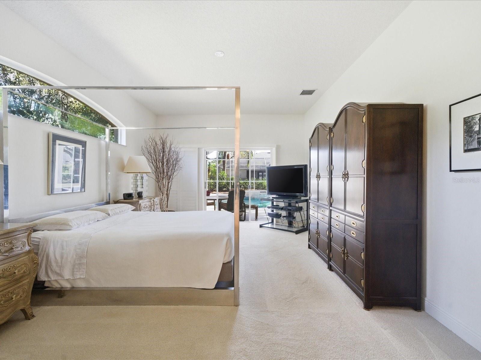 MONTREAUX - Residential