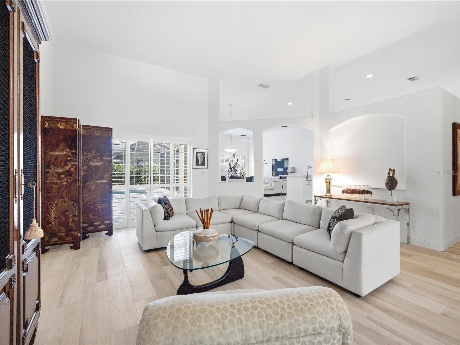 MONTREAUX - Residential