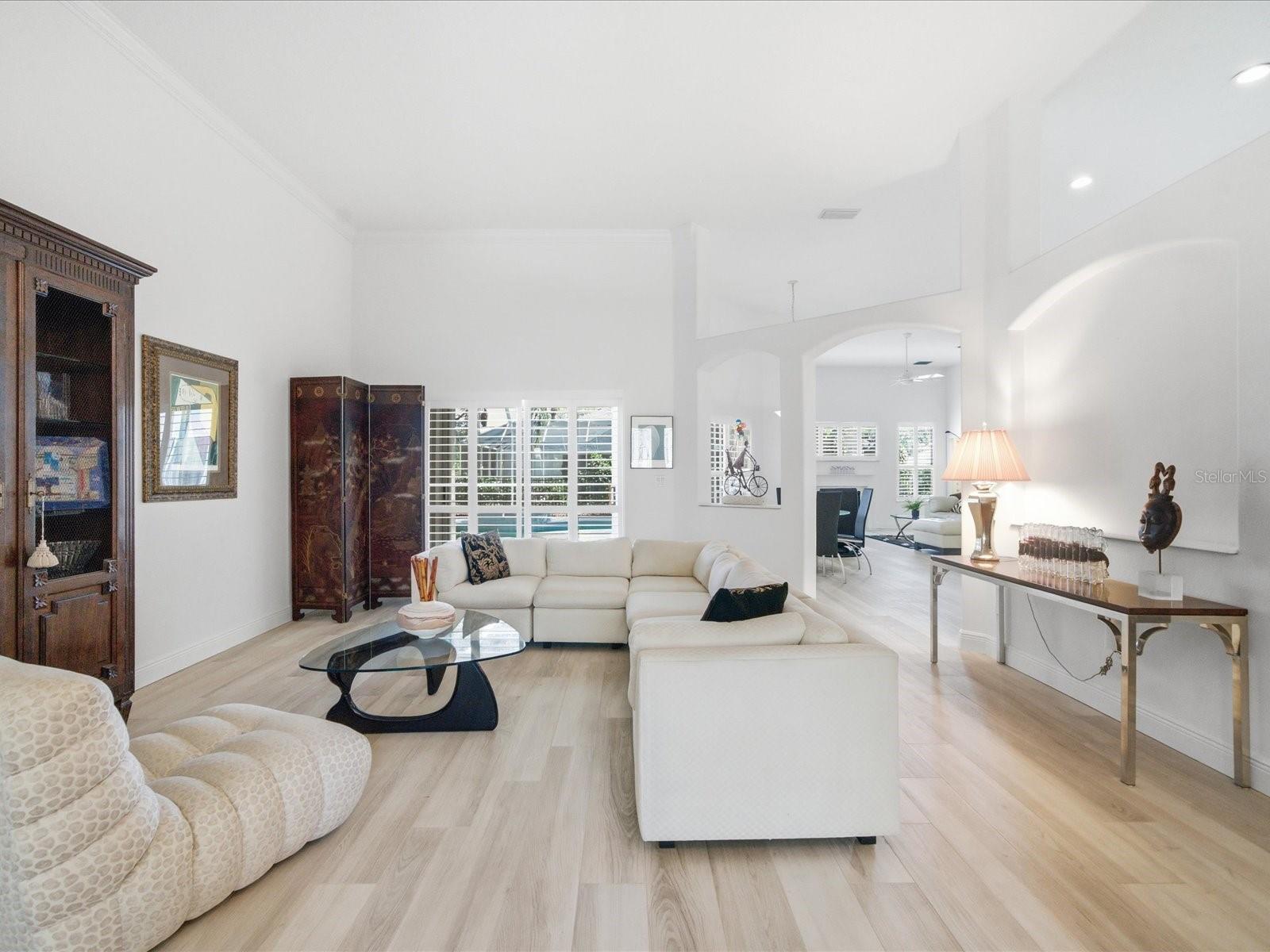 MONTREAUX - Residential