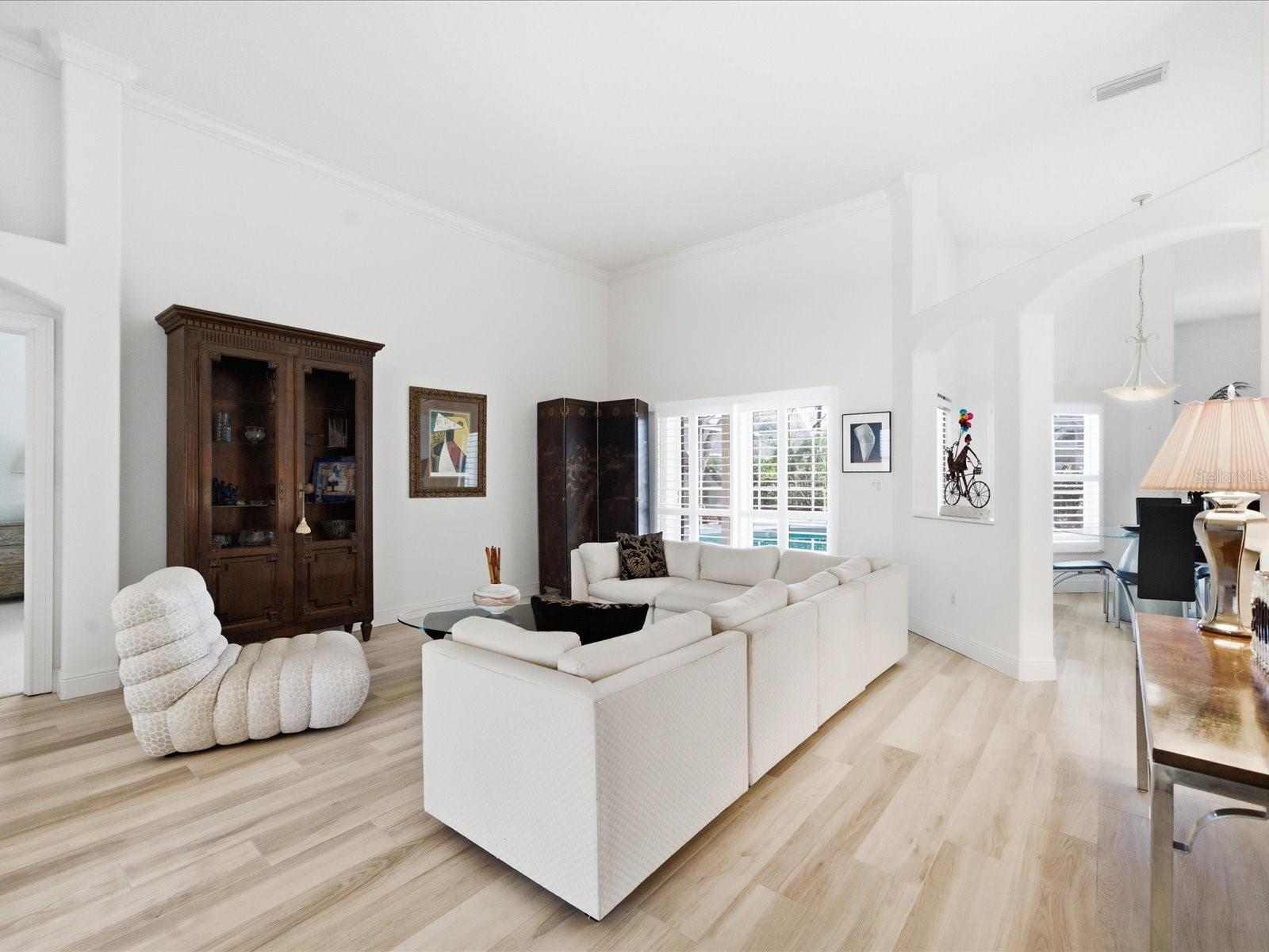 MONTREAUX - Residential