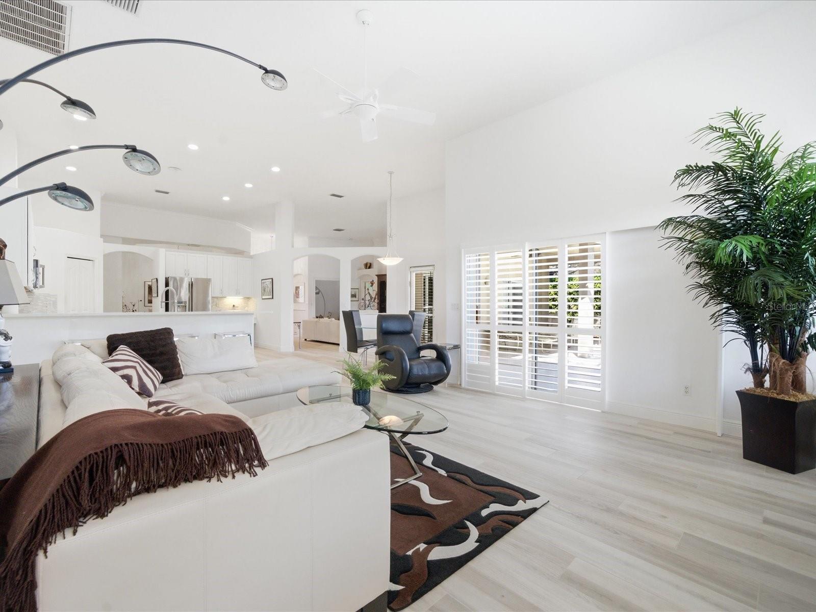 MONTREAUX - Residential