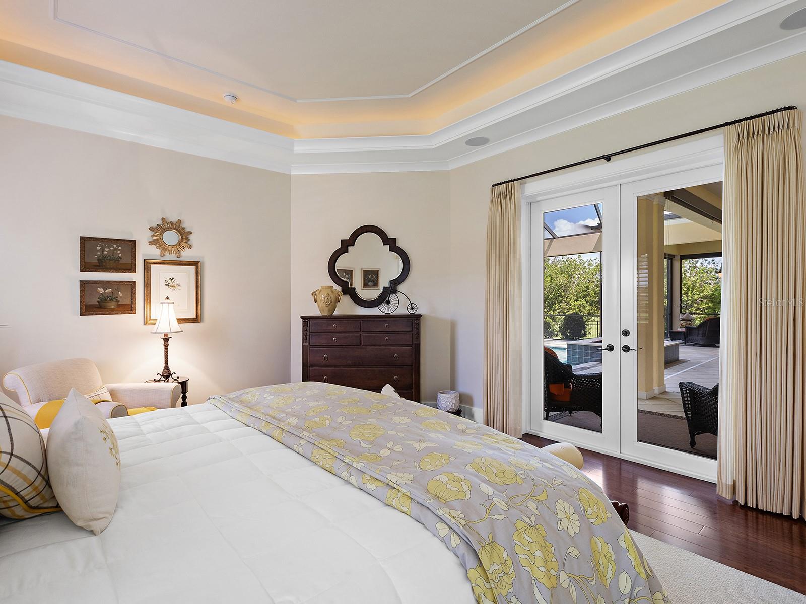 LAKE CLUB - Residential