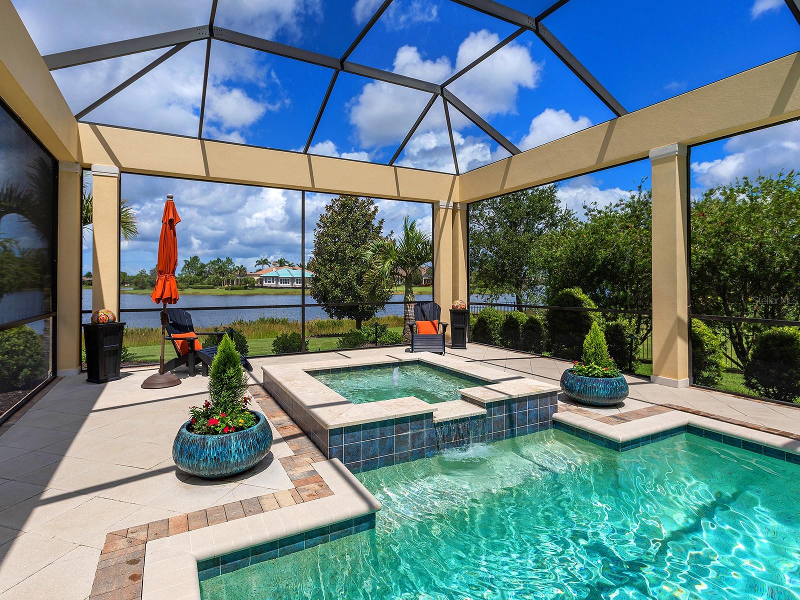 LAKE CLUB - Residential
