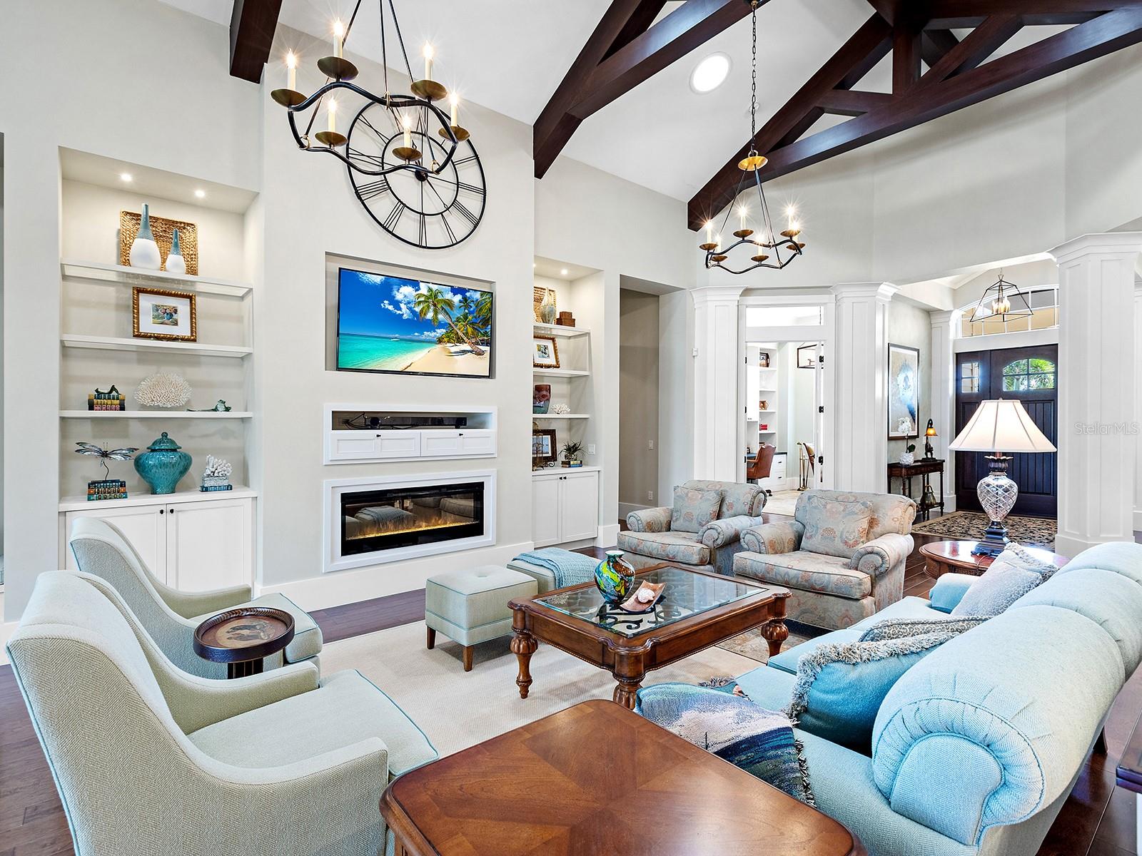 LAKE CLUB - Residential