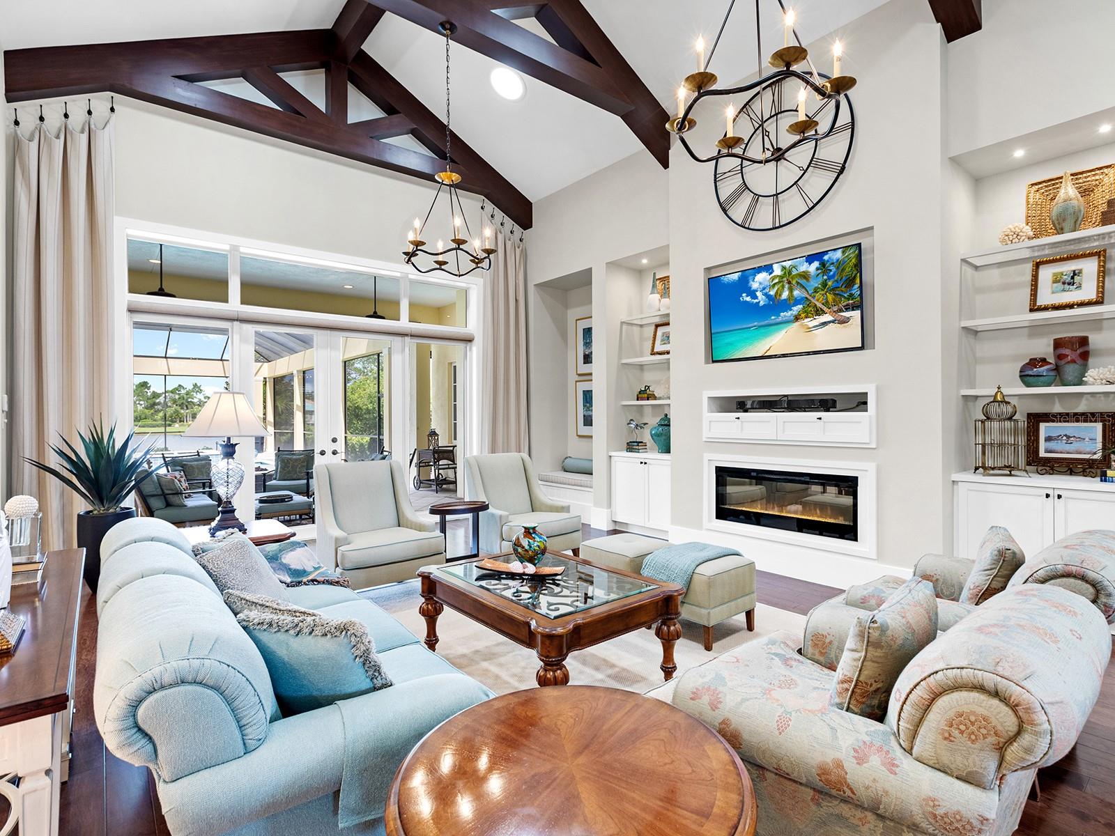 LAKE CLUB - Residential