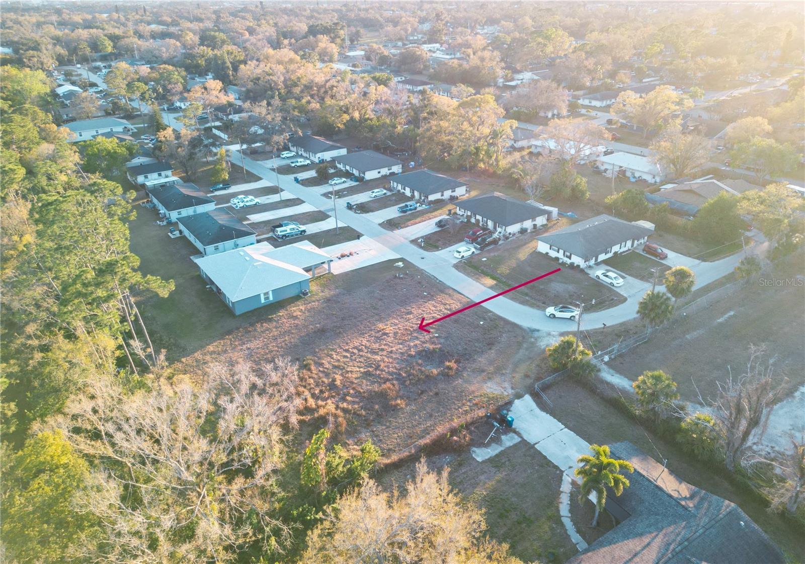 ONECO GARDENS - Land