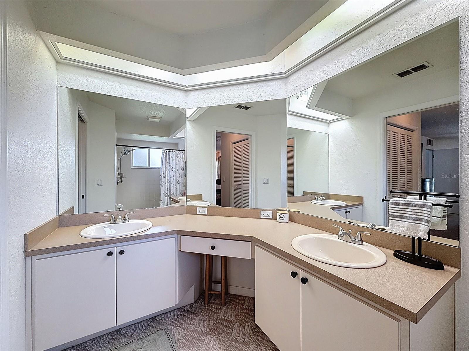 ROYAL HIGHLANDS - Residential