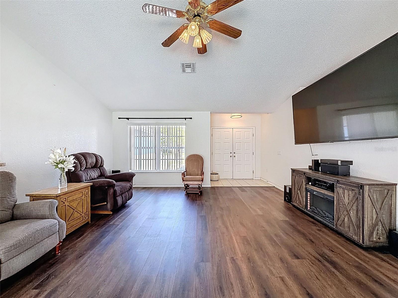 ROYAL HIGHLANDS - Residential