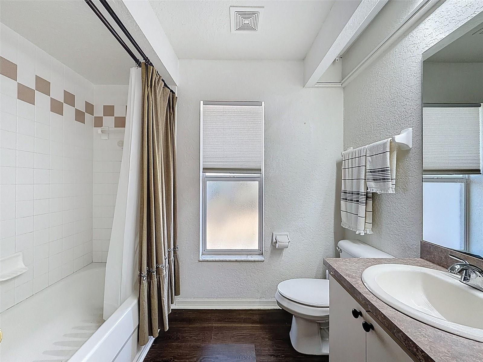 ROYAL HIGHLANDS - Residential