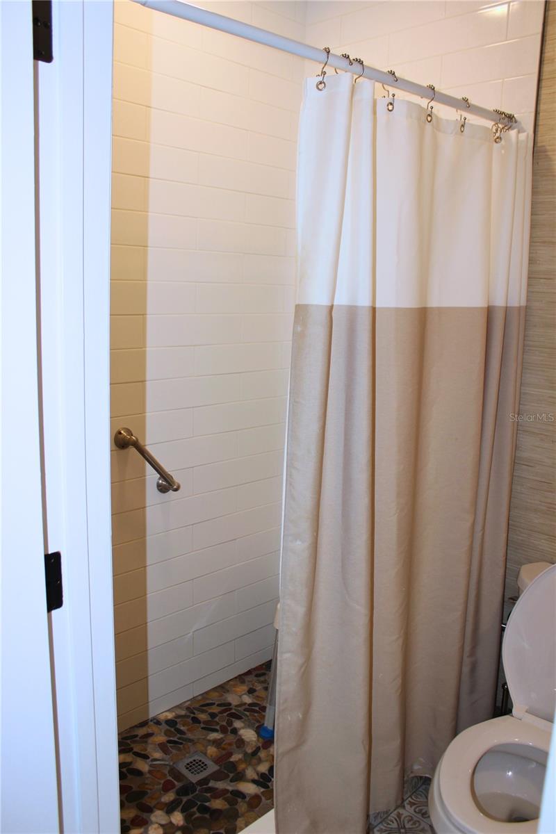 CASA LOMA CONDO - Residential