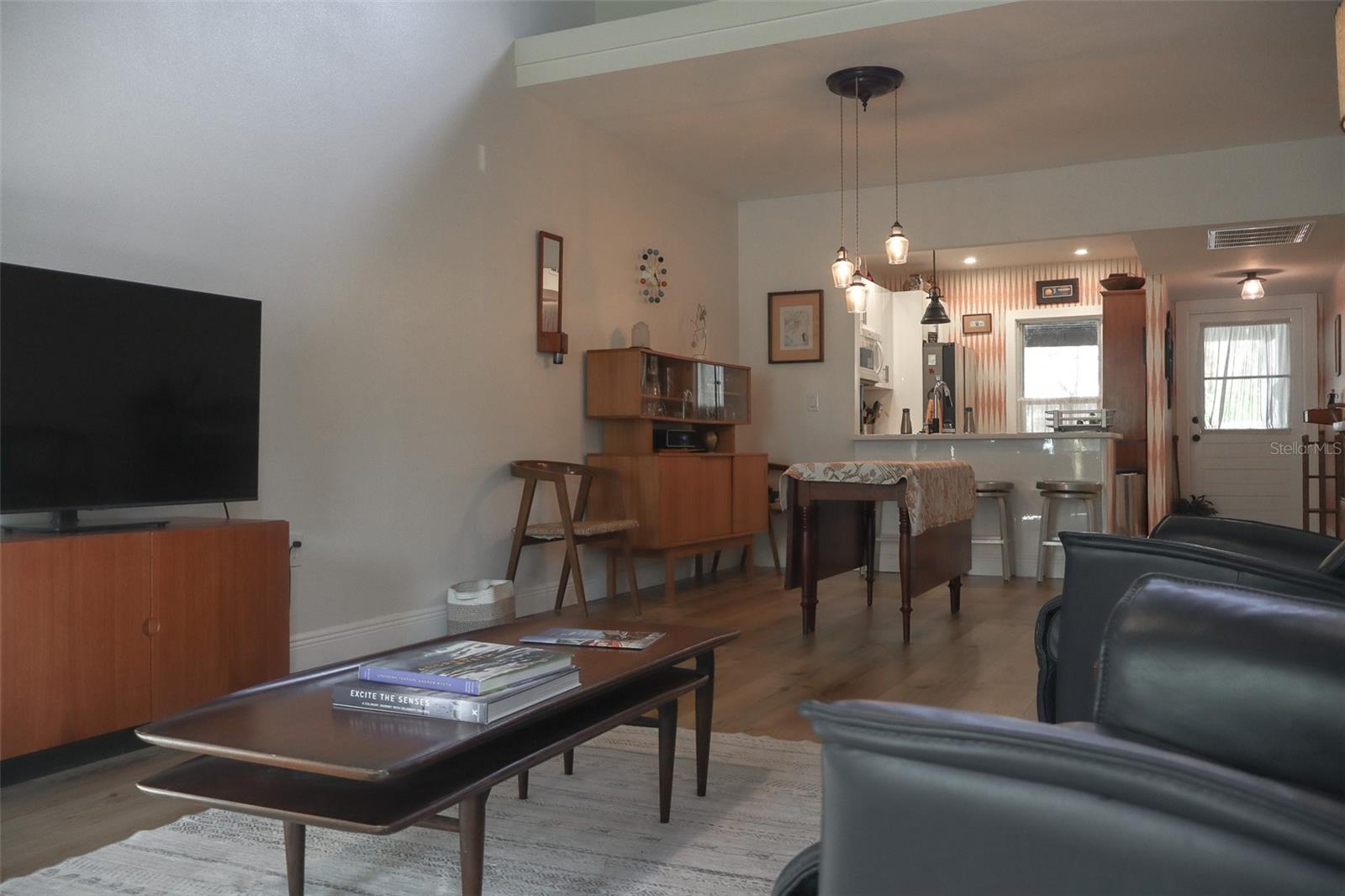 CASA LOMA CONDO - Residential